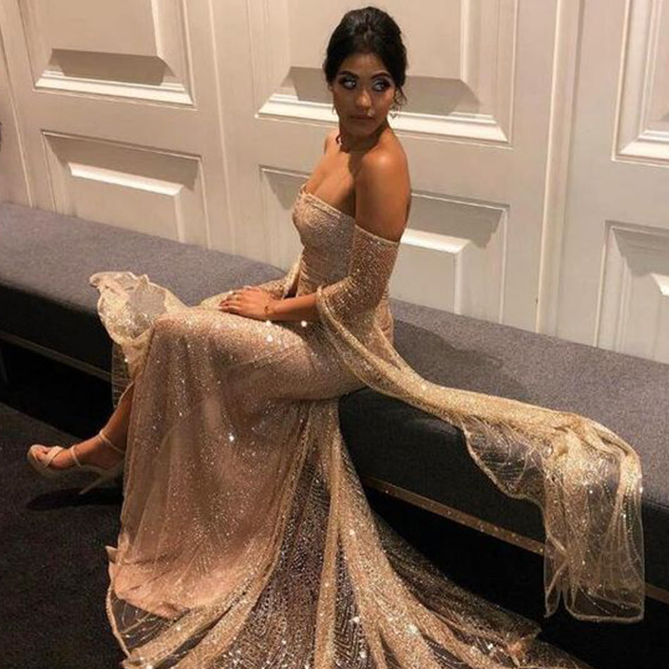 Kvinder Aftenkjole - Skinnende Stof - Figursyet - Off-Shoulder - Høj Slids