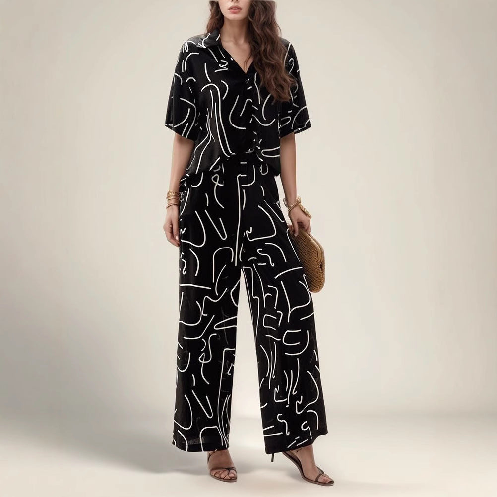 Dame Bluse – Oversize Pasform – Åndbar Bomuld – Kort Ærme – Abstrakt Print