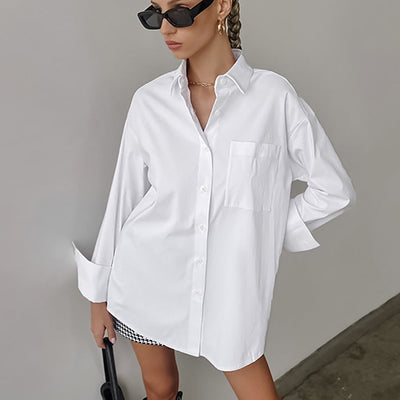 Dame Skjorte – Oversize Pasform – Bomuldsblanding – Lange Ærmer – Knaplukning