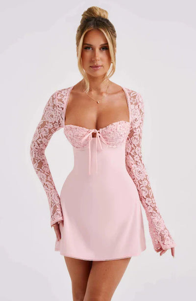 Chic Aftenkjole | Fine Blondedetaljer | Tidløs Elegance