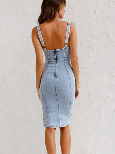 Annelise - Bodycon-midikjole i denim - Justerbare stropper - Gadestil - Festkjole
